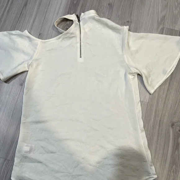 Express Elegant White‎ Women's Top - Picture 6 of 7